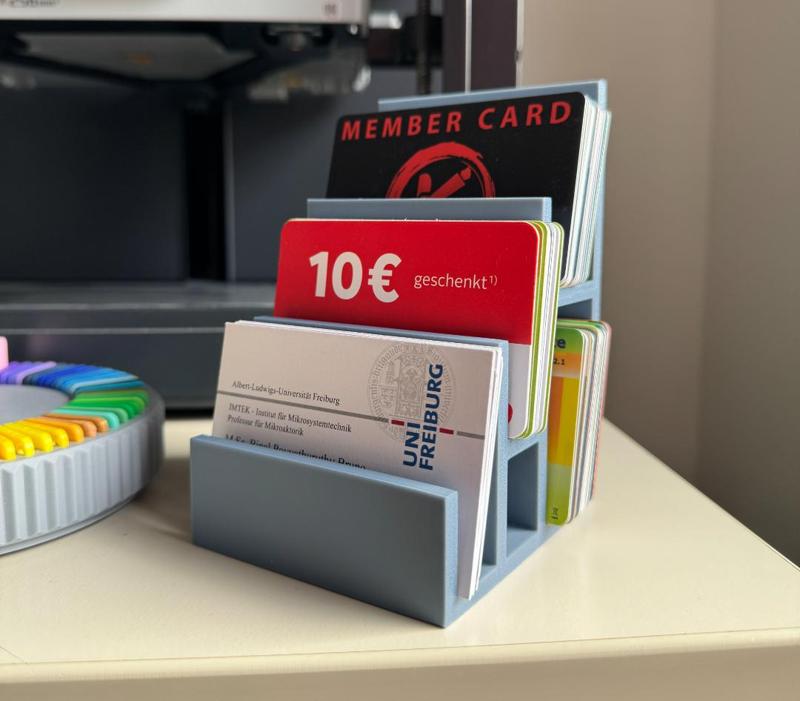 A super simple Card holder / display