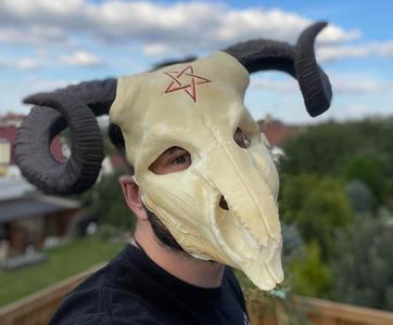 Krampus mask