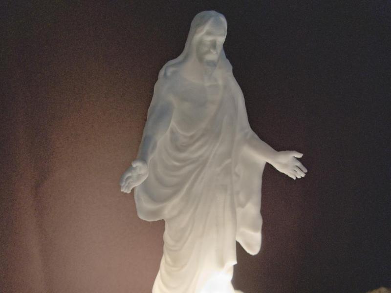 Christus Statue Lamp
