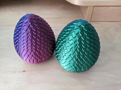 Large Threaded Scaly Egg