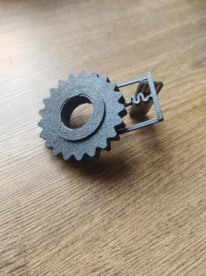 Figet toy, clicky finger spinner   