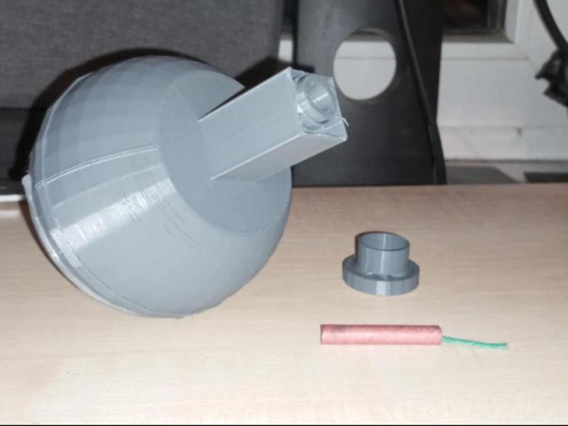 csgo grenade(for fire crackers)