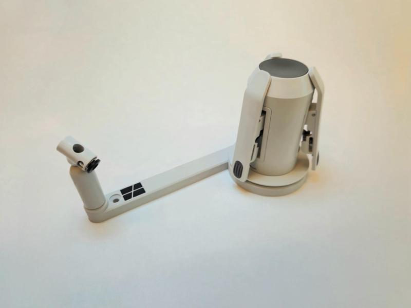 Wall mounted spool holder, counterclockwise rewind