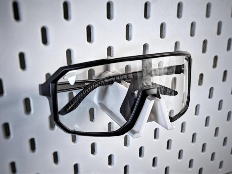 Skadis Safety Glasses holder