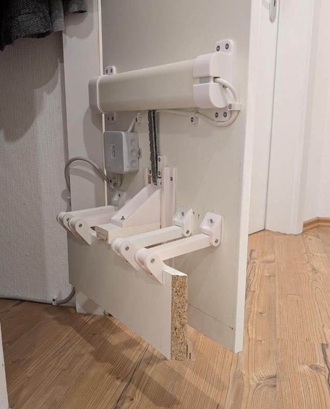 Ultimate Robot Garage Door Lifter