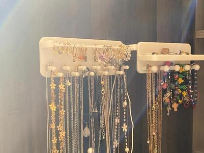 Wall-Mounted Jewelry Organizer