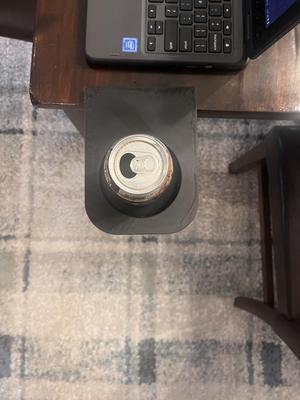 Desktop cup holder