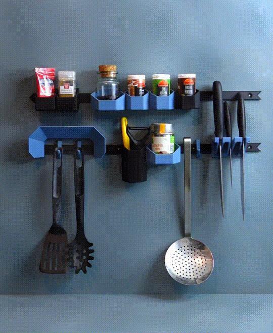 Spice rack / kitchen utensil rail