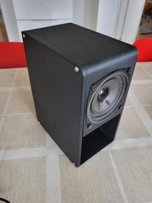 Speaker box for 80mm speaker