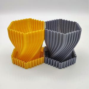 interlocking vase