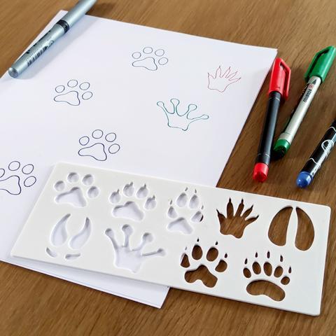 Animal prints stencil