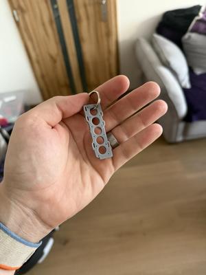 Volvo D5 D5244T Head gasket keychain