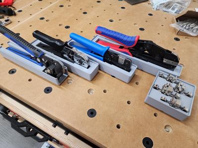 Wire tool containers Gridfinity