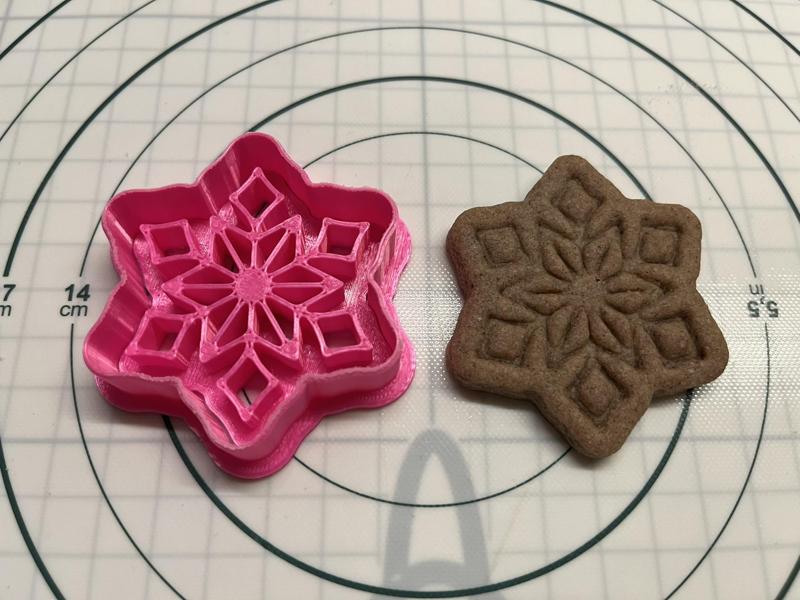 Snowflake 5 cookie cutter