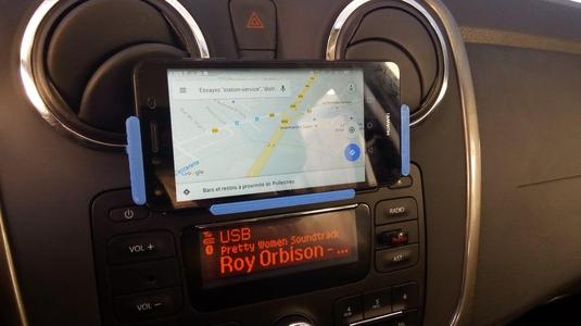 Phone car mount / support / holder