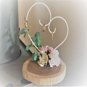 Wedding ring hanger