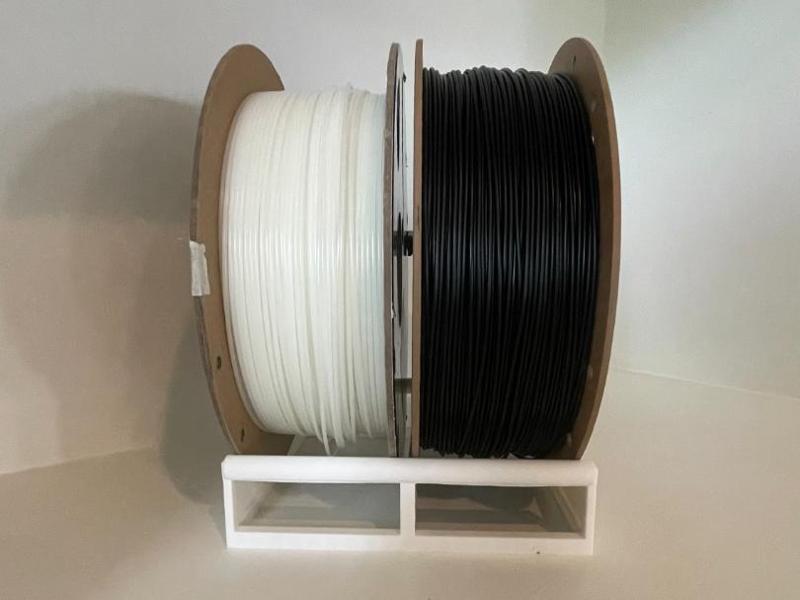 Filament stand
