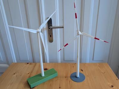 Wind Turbine Mini Model Enercon, Carry Version Box