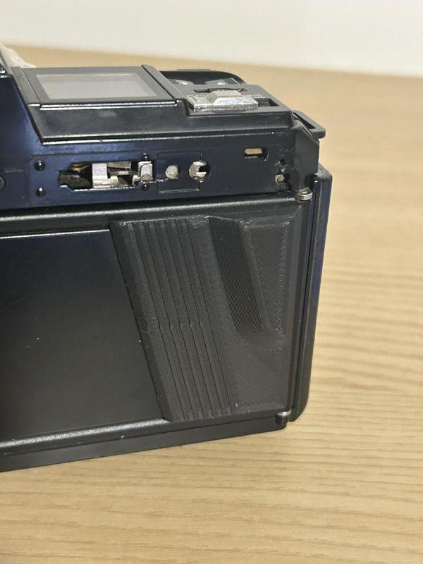 (Fixed) Minolta Maxxum 7000 replacement back grip