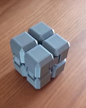 Infinity cube