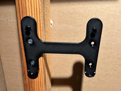 Dewalt DCB107 Charger Wall Mount