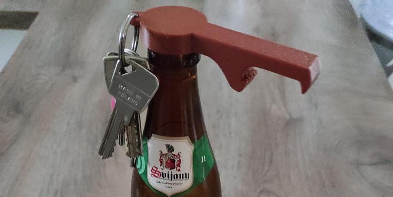 Beer bottle opener + cap + keychain