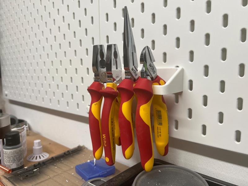 Another Skadis Plier Holder- 4 Wiha plier possible