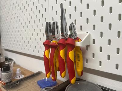 Another Skadis Plier Holder- 4 Wiha plier possible