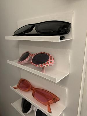SImple glasses holder