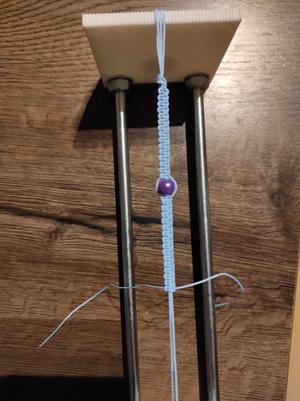 Beading loom (Korálkový stav)