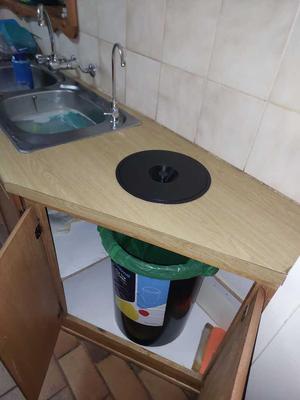 embeded table top trash bin lid