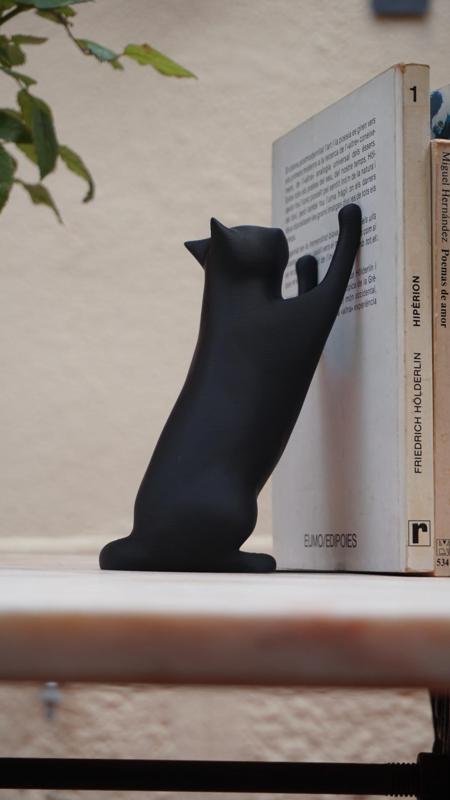 Elegant Cat Bookend