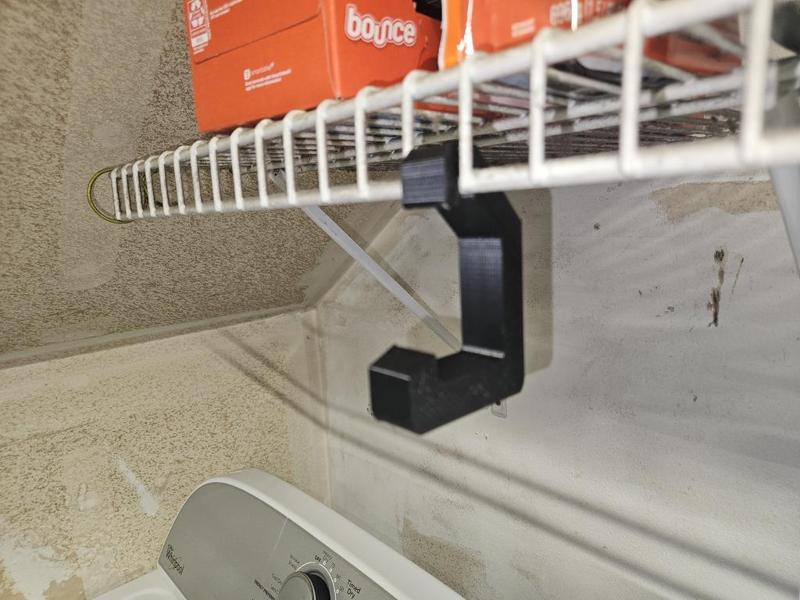Whirlpool agitator hanger