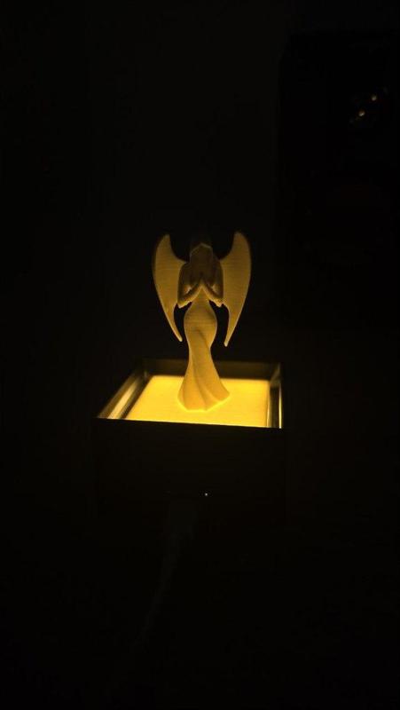 Glowing USB Light Stand – Perfect for Displaying Miniature Figurines