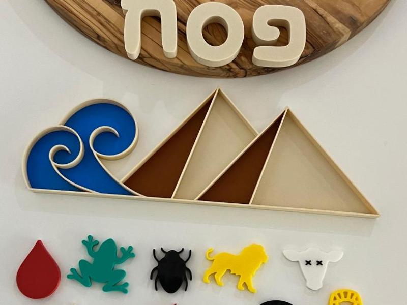 Passover pyramid tray for sensory play