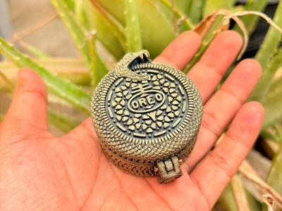 GOLD OREO OPIUM BOX JEWELERY CONTAINER