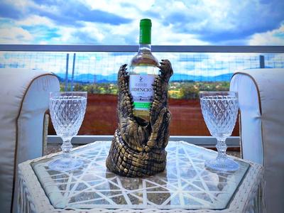 Crocodile Head Wine Bottle Holder