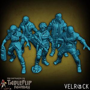 Colonial Ship Crew (PRESUPPORTED)
