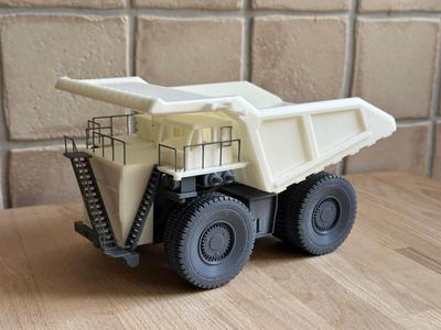 Liebherr T284 Mining Dump Truck 3D Model