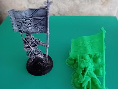 ww1 soldier with flag - wargaming soldier 28mm toy