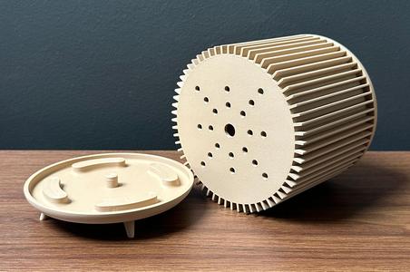The Nelson - Planter with Legs by LoftedGoods