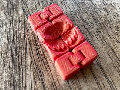''Complete me'' pumpkin cube
