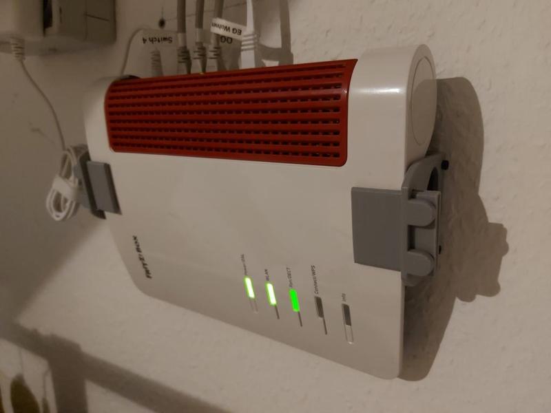 AVM Wandhalter FritzBox 7690 / Wall Bracket FritzBox 7690