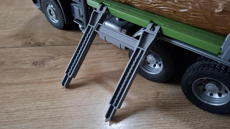 Bruder, Stakes for timber truck - replacement for part 43525