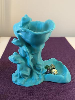 Frog Dice Tower.stl