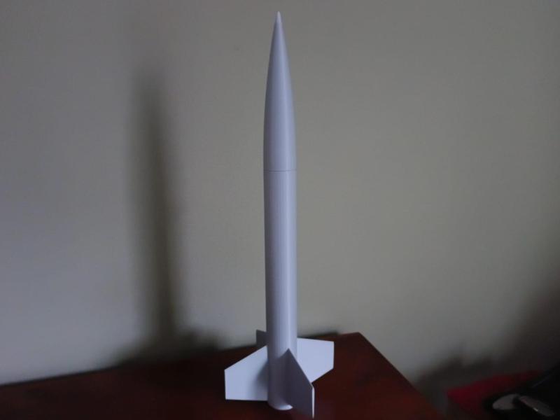 Model rocket optimised for apogee