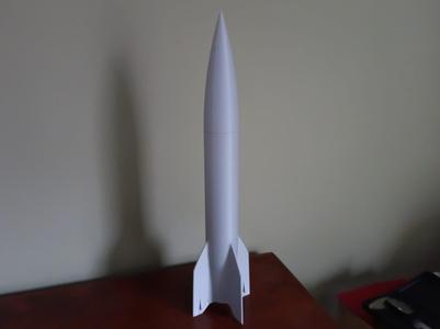 Model rocket based on the V2