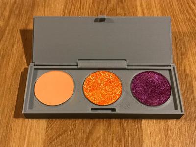 Eyeshadow palette 3×1 with lid (print-in-place)