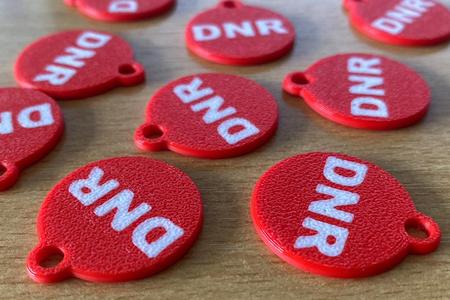 DNR - Do Not Resuscitate keychain emblem (Nicht Wiederbeleben Anhänger)