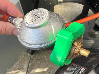 Simple BBQ Gas Cylinder Wrench Hose